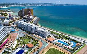 沖繩北谷希爾頓逸林飯店（DoubleTree by Hilton Okinawa Chatan Resort）